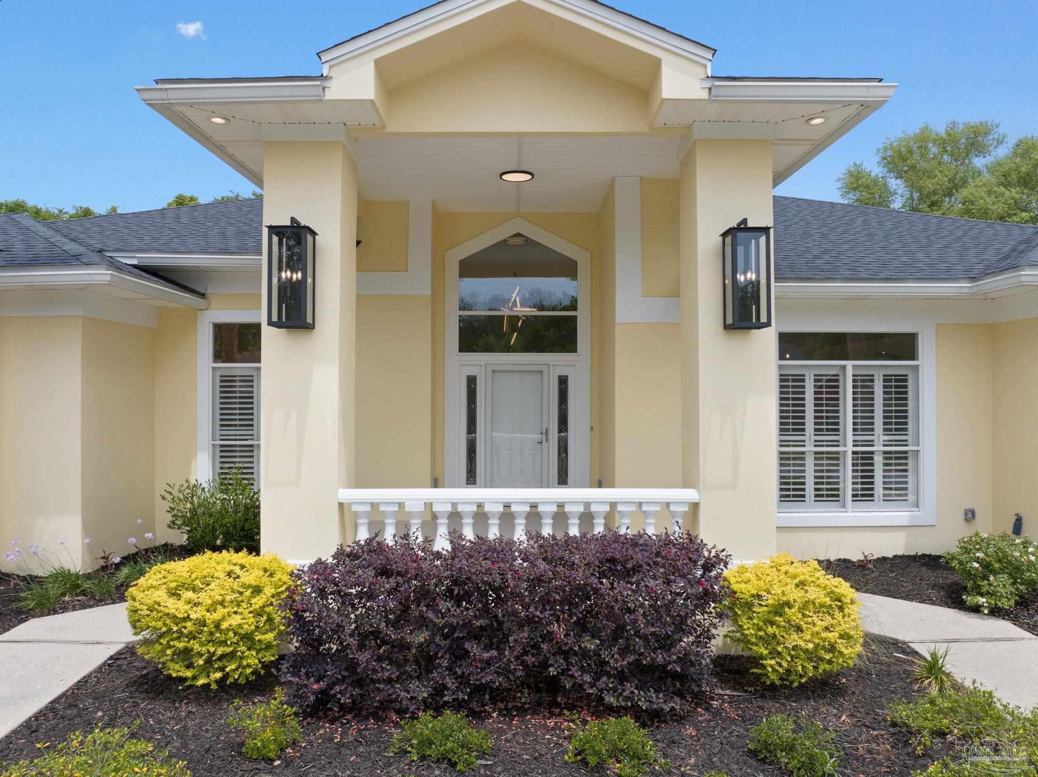 3440 Oakmont Dr