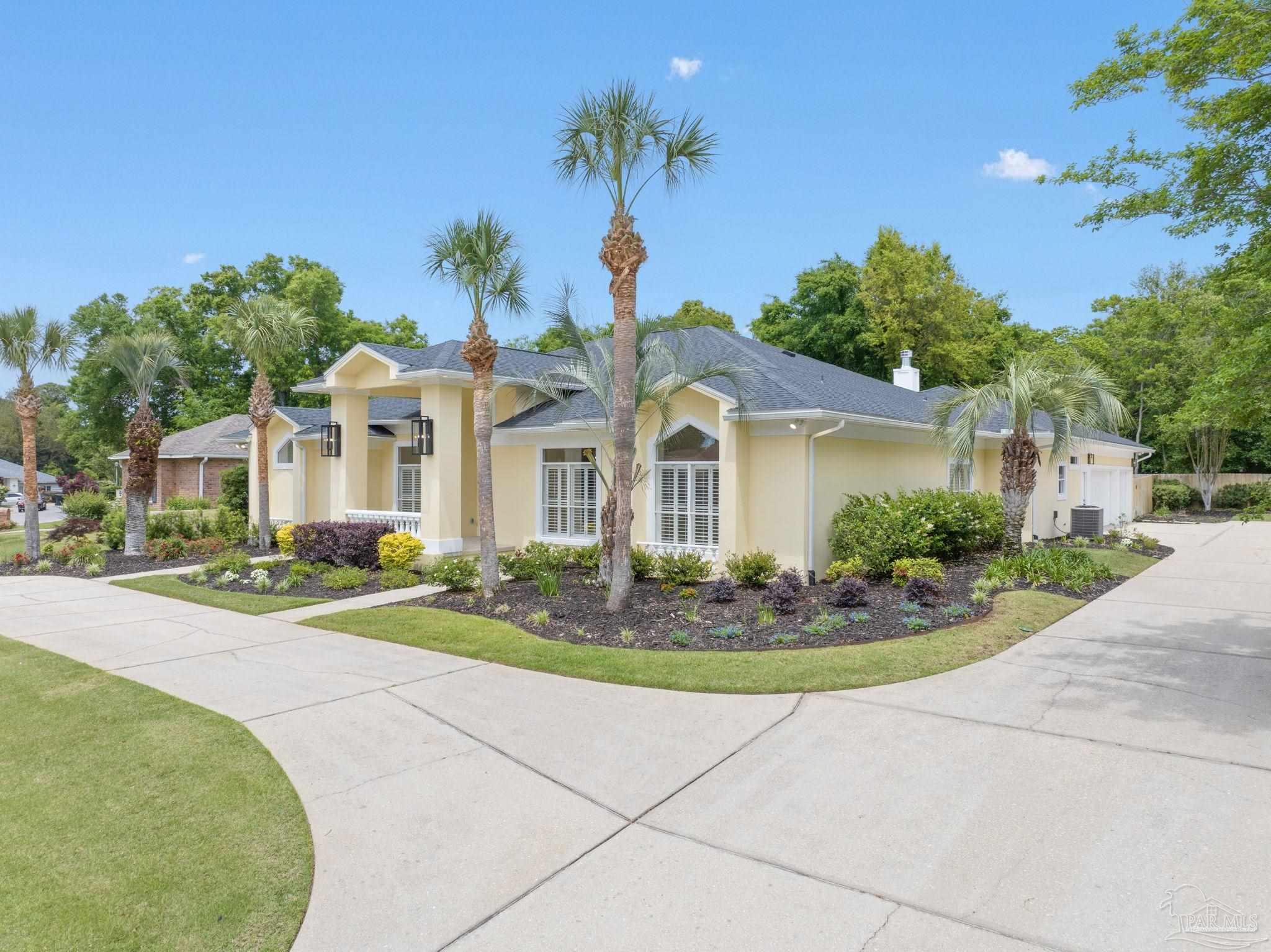 3440 Oakmont Dr