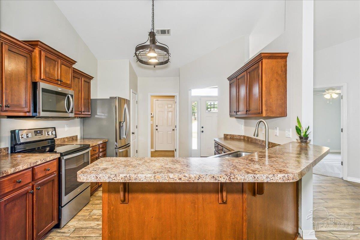 1816 Bay Pine Cir