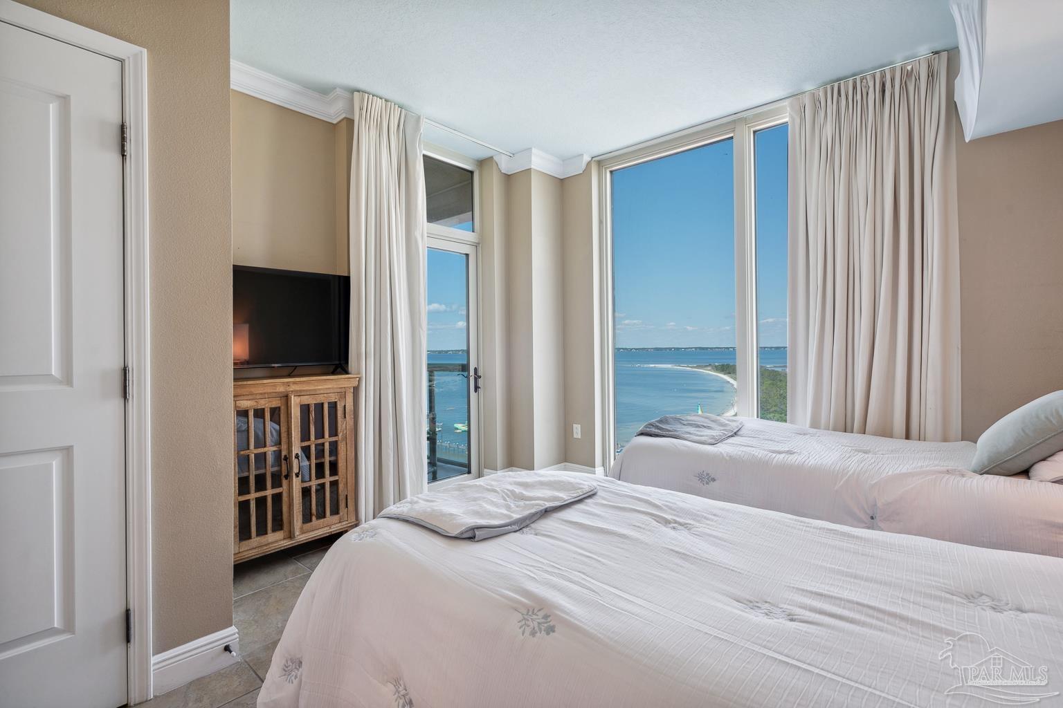 4 Portofino Dr # 803