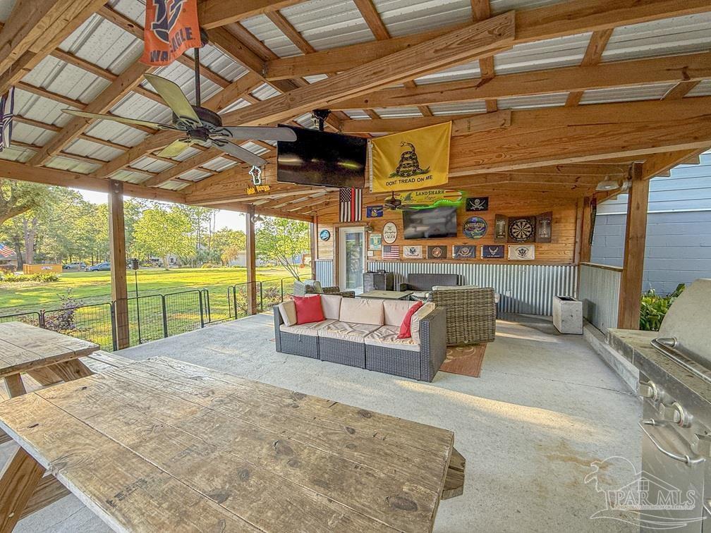120 Cove Rd