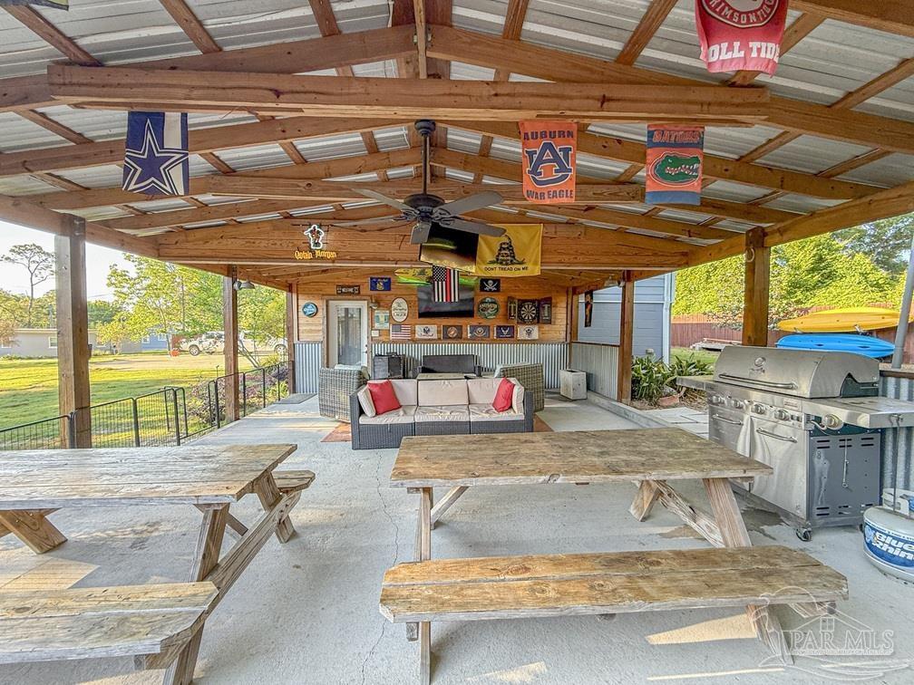 120 Cove Rd