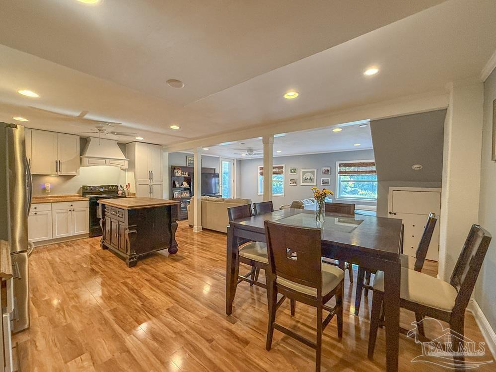 120 Cove Rd