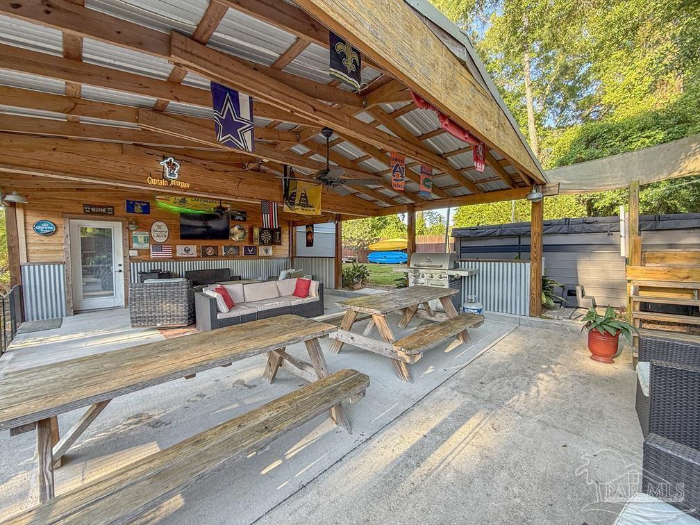 120 Cove Rd