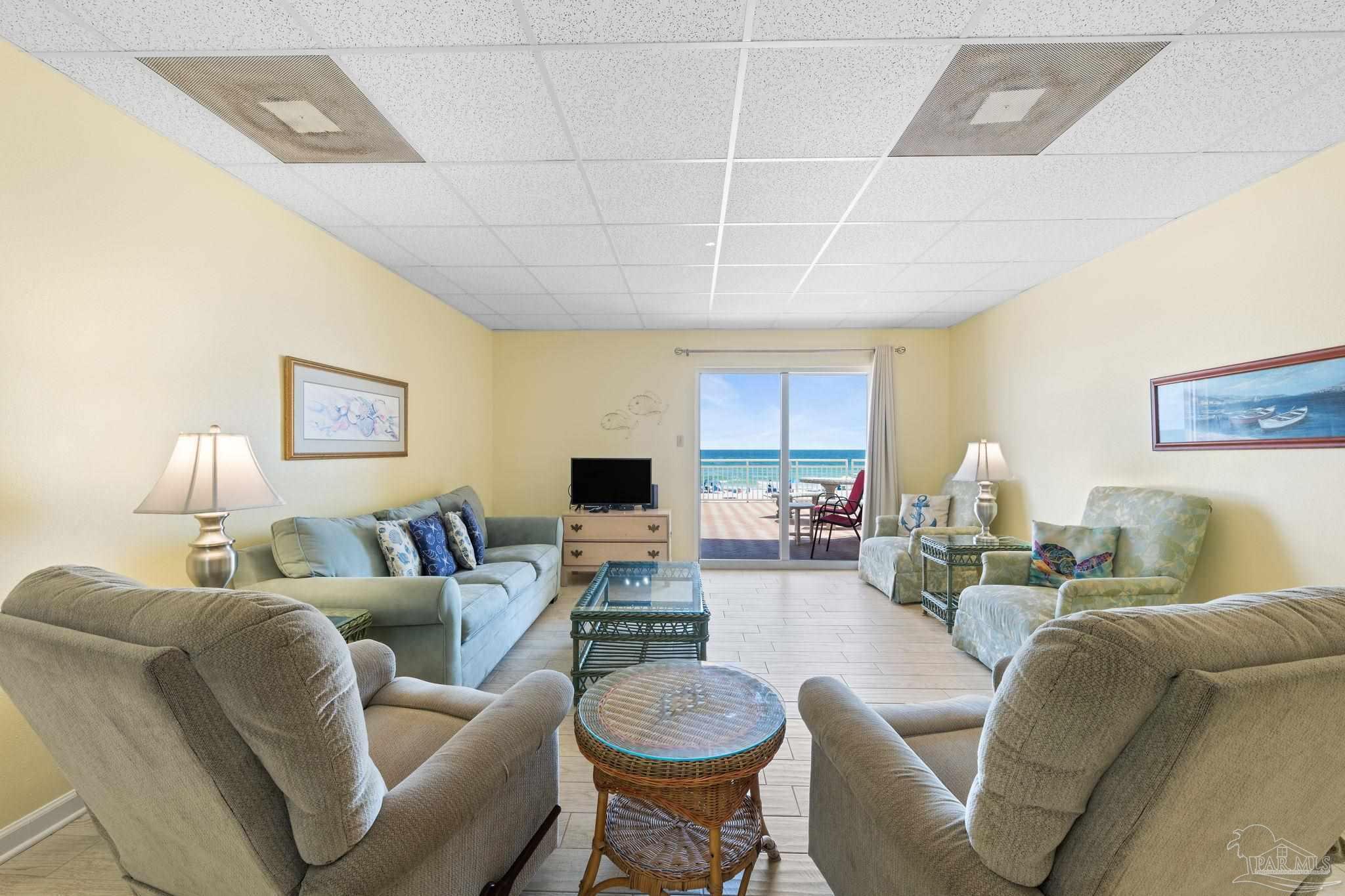 999 Ft Pickens Rd # 108