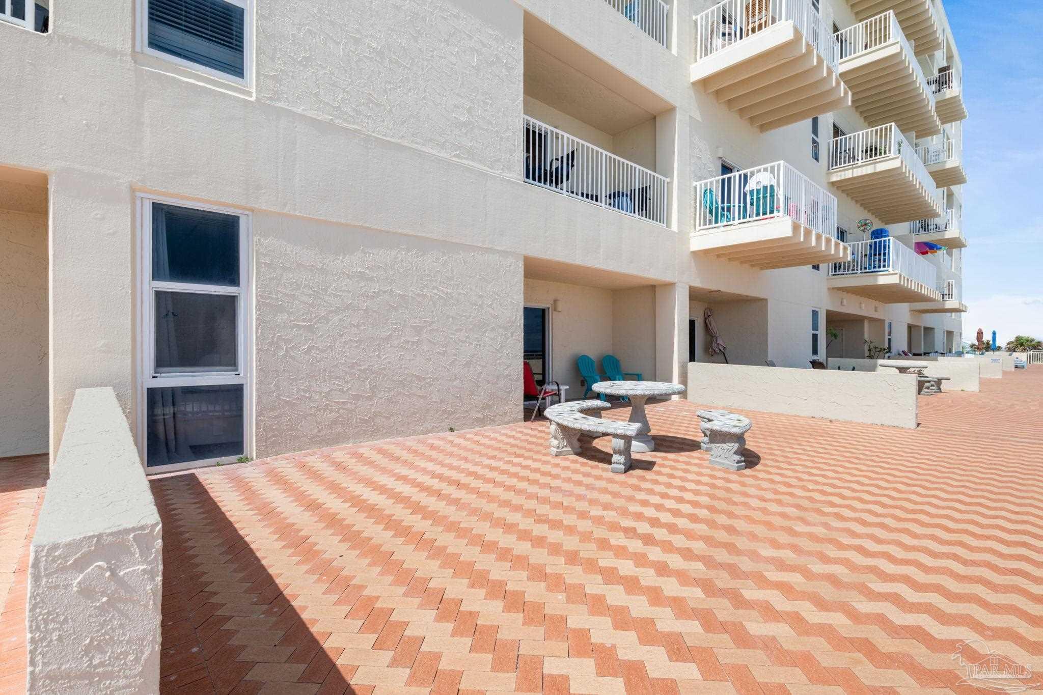 999 Ft Pickens Rd # 108