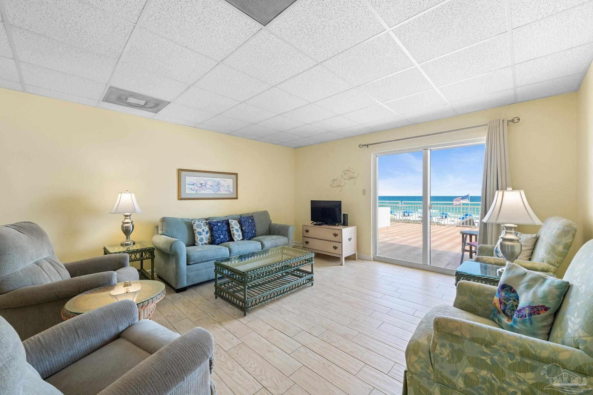 999 Ft Pickens Rd # 108