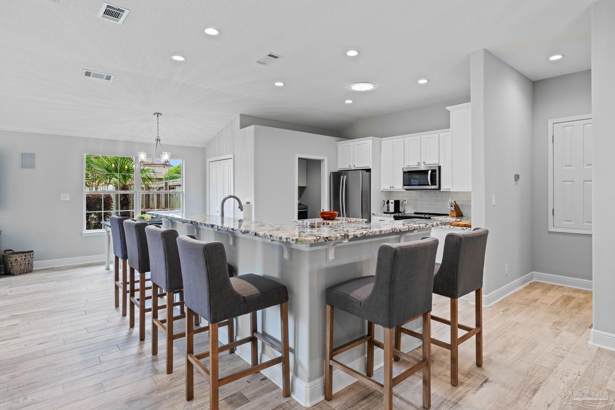 1008 Black Walnut Trl