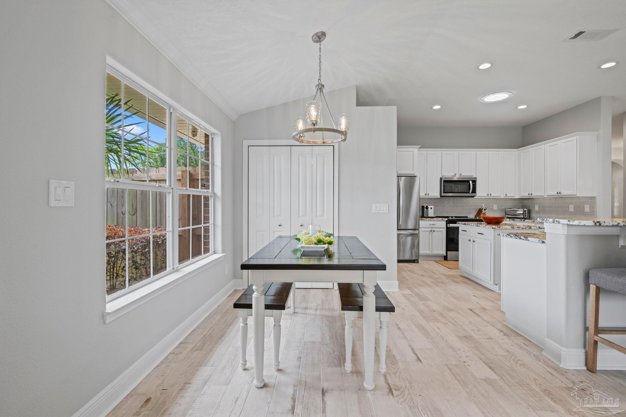1008 Black Walnut Trl