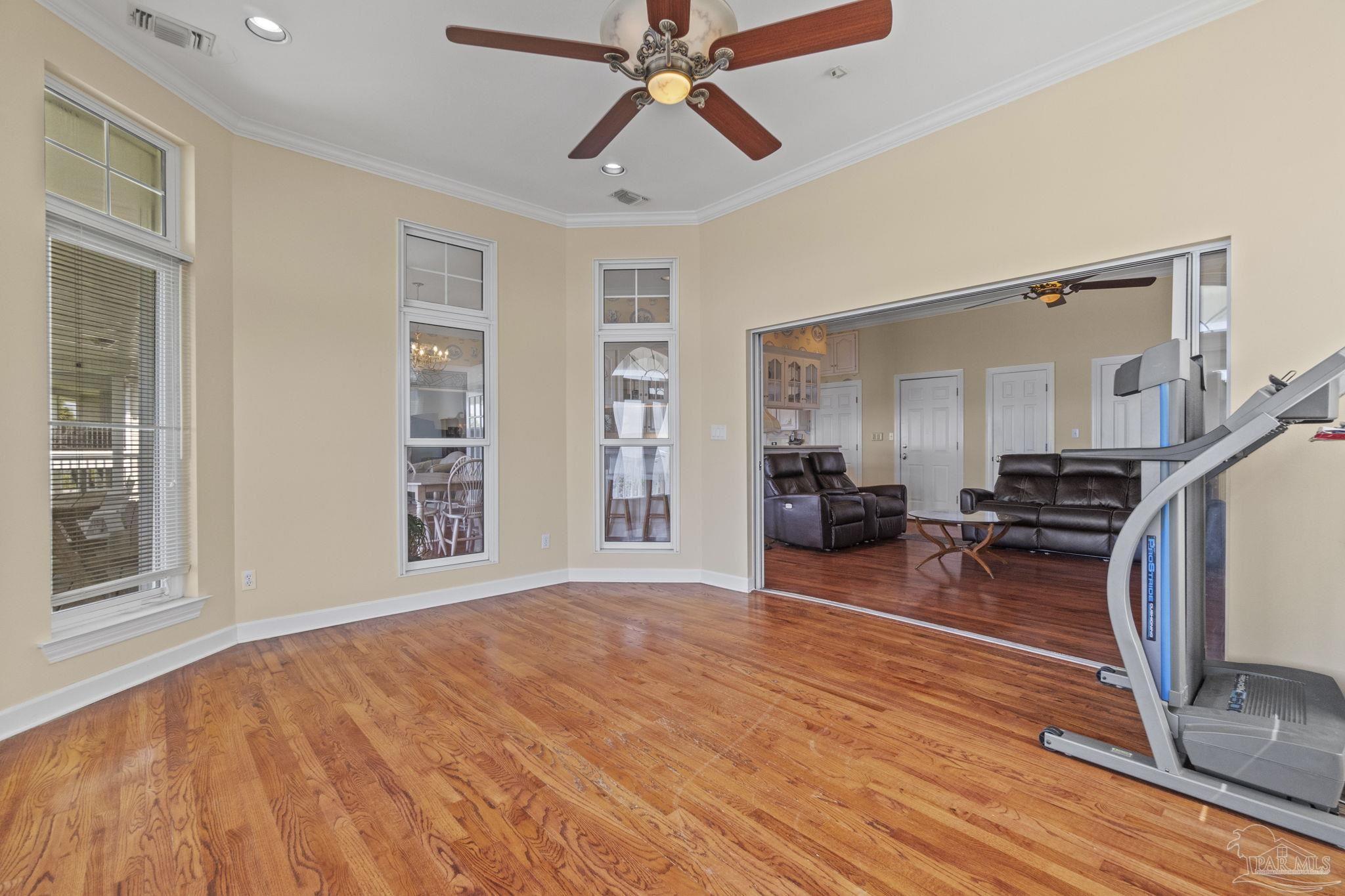 4757 Chinquapin Dr