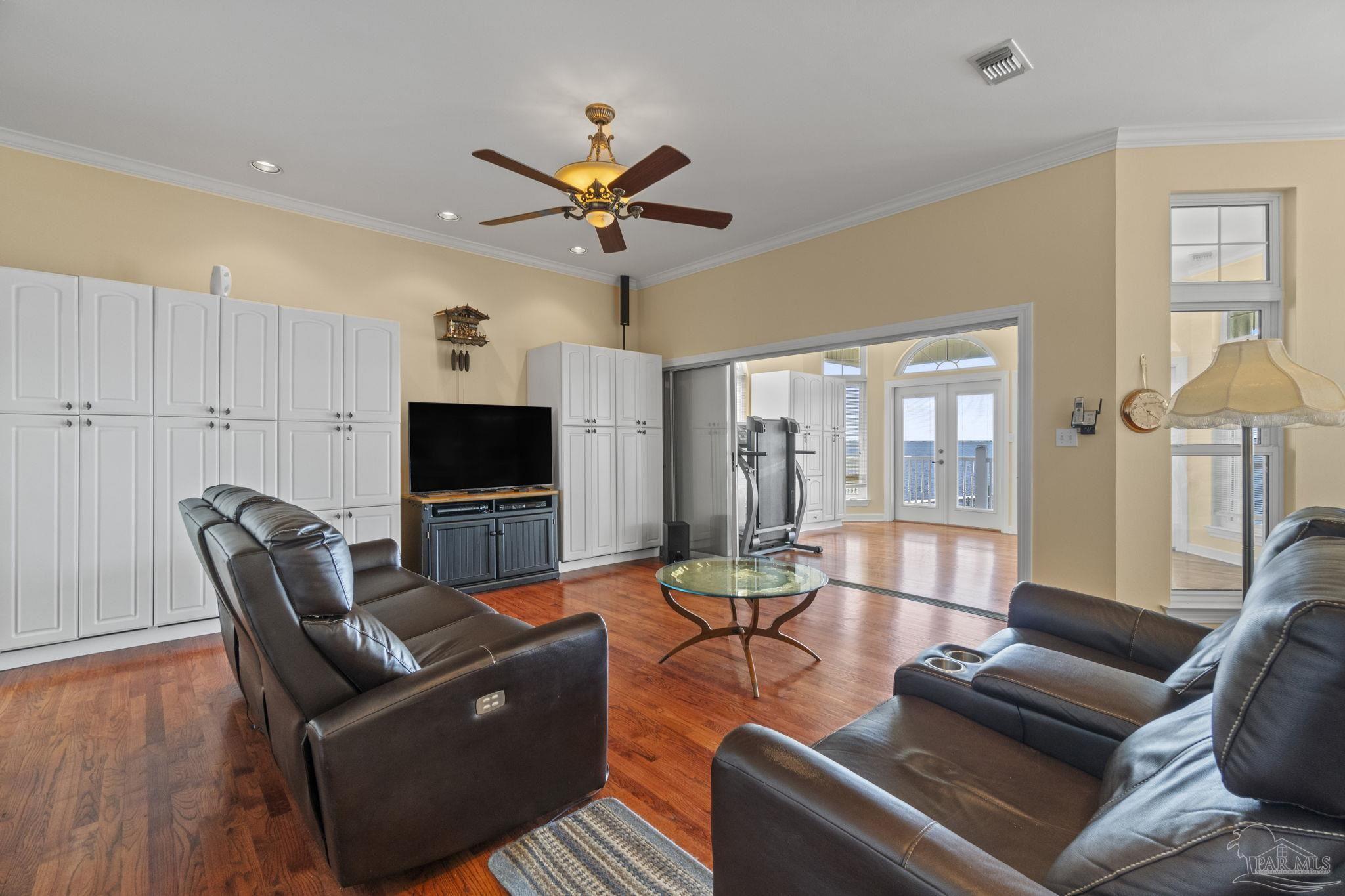 4757 Chinquapin Dr