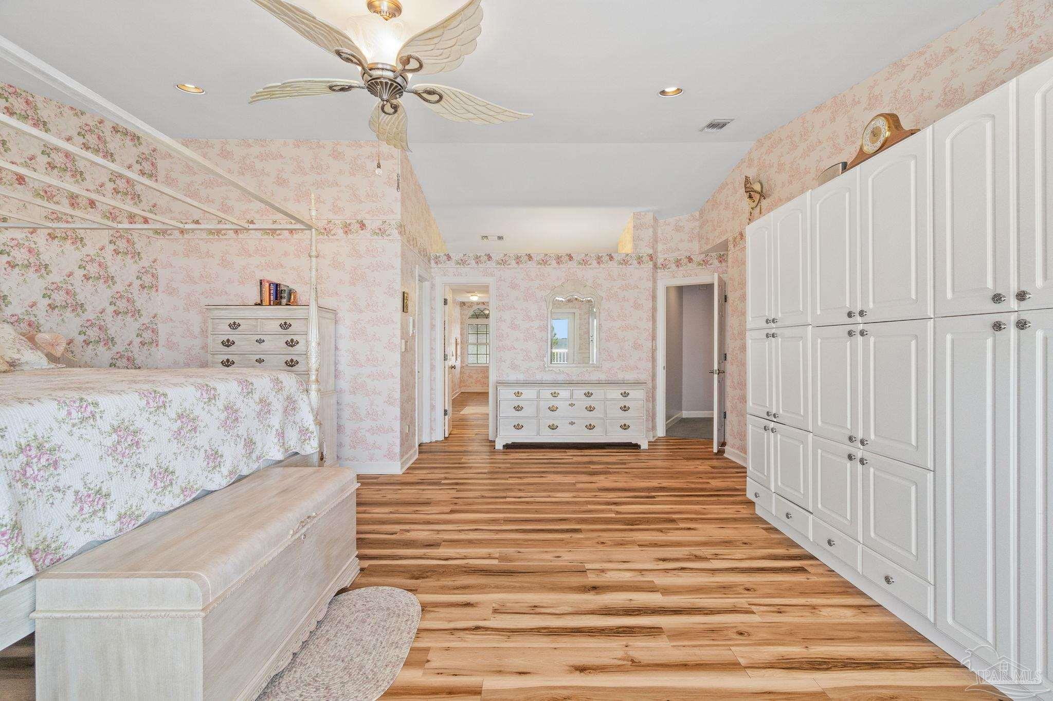4757 Chinquapin Dr