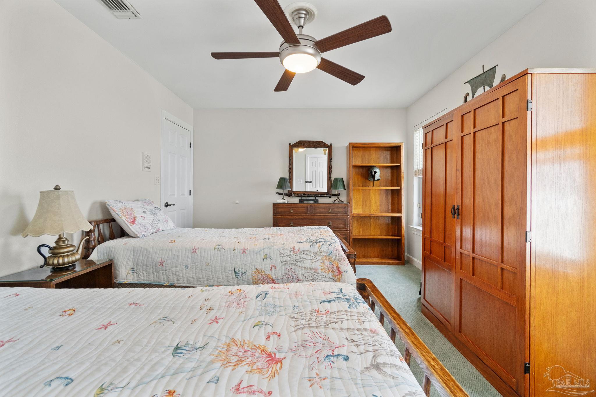 4757 Chinquapin Dr