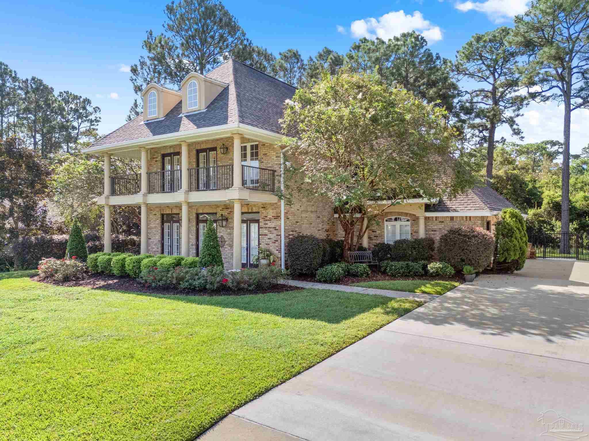 3869 Paradise Bay Dr