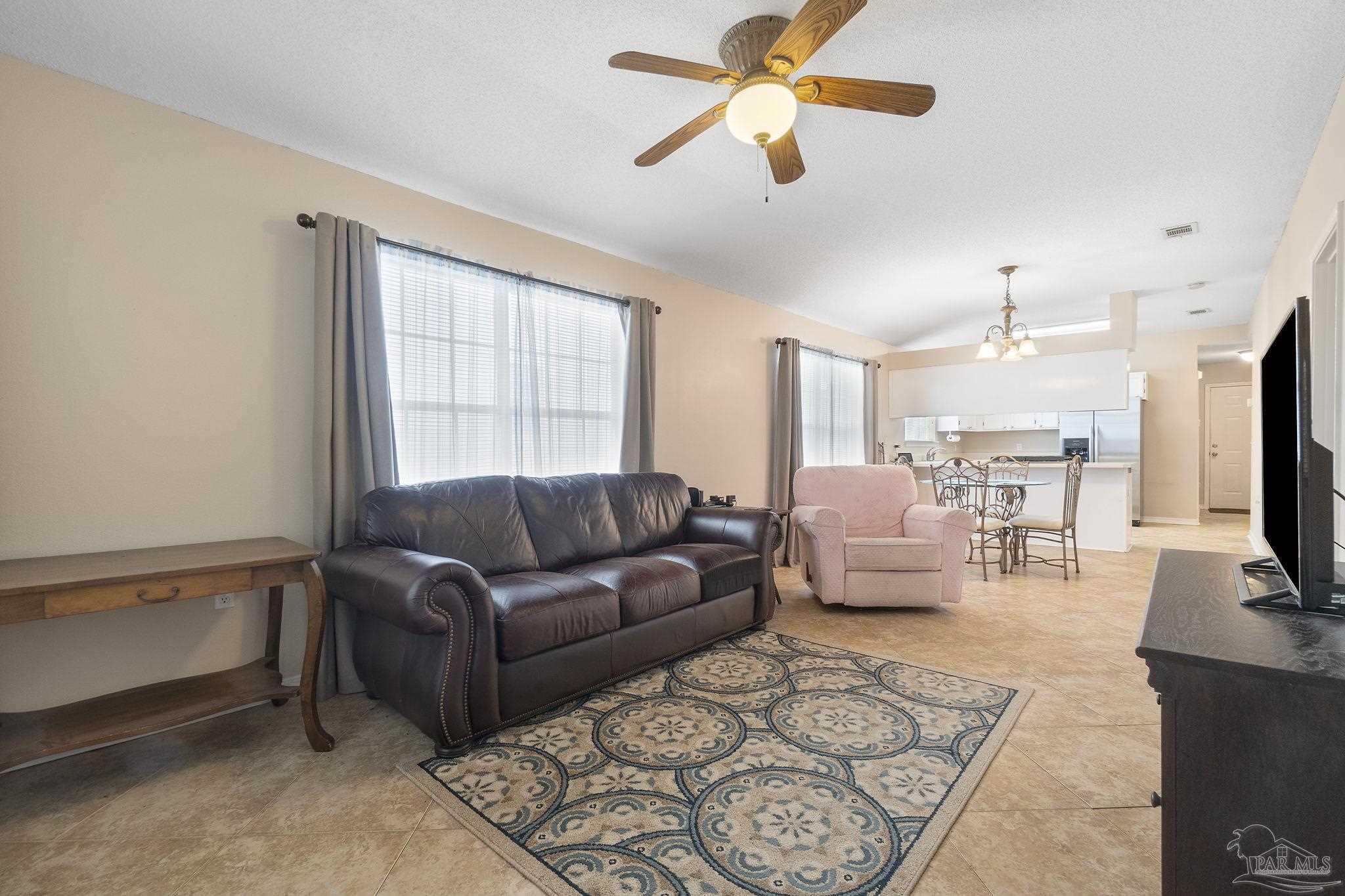 1669 Governors Dr