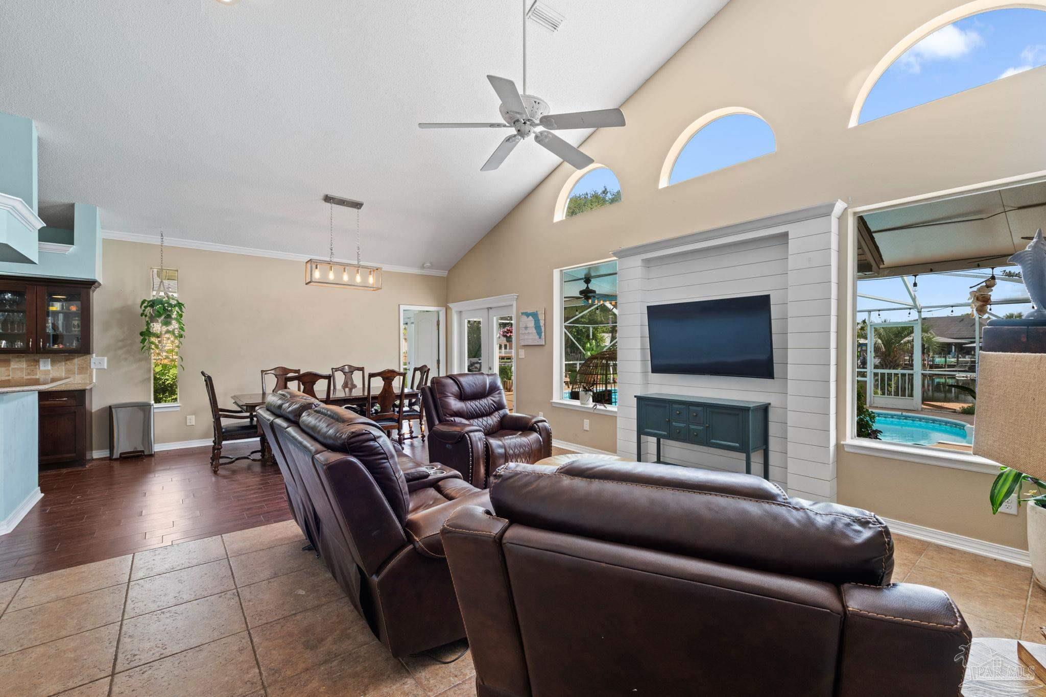 1672 Kauai Ct