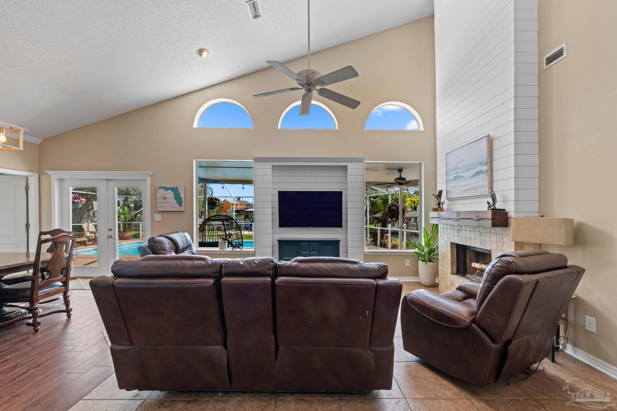 1672 Kauai Ct
