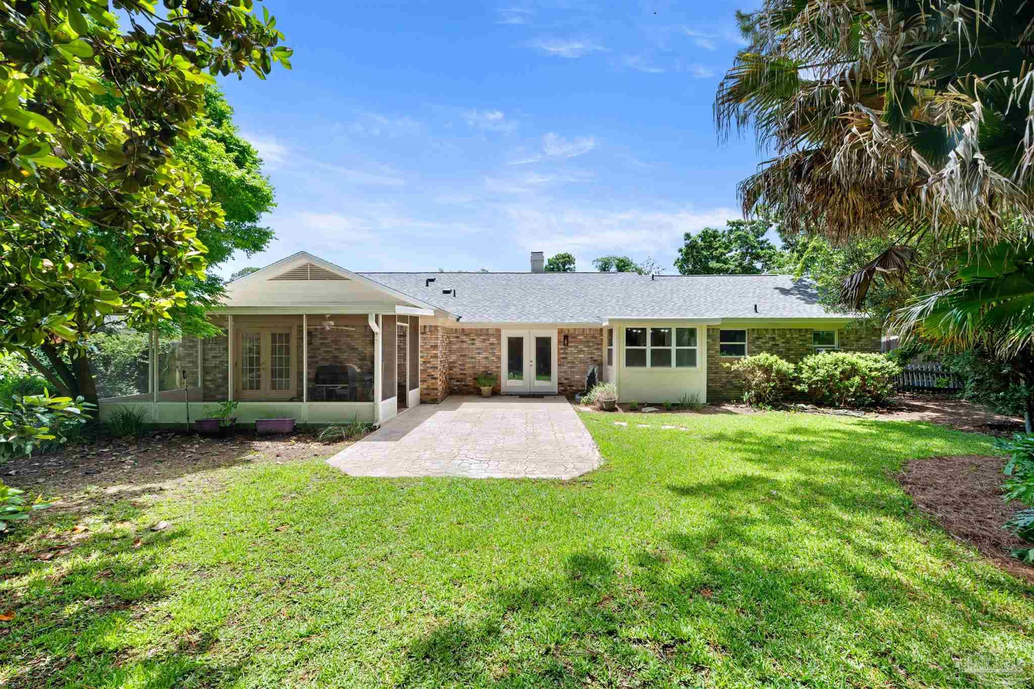 1370 Sanibel Ln