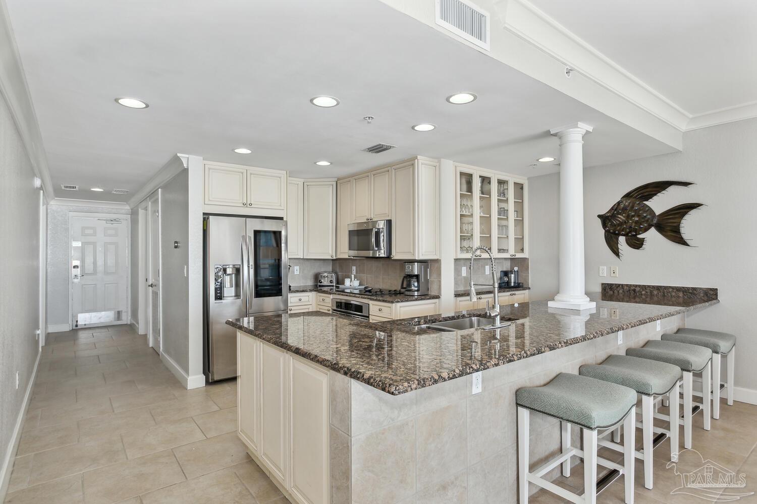 18 Via Deluna Dr # 603
