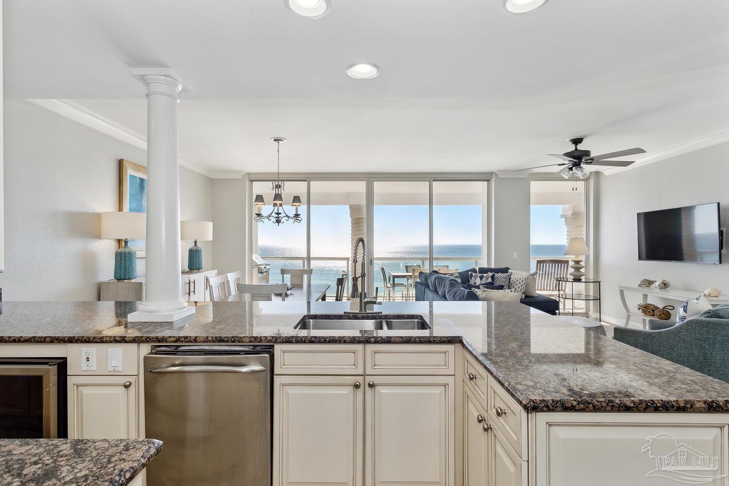 18 Via Deluna Dr # 603