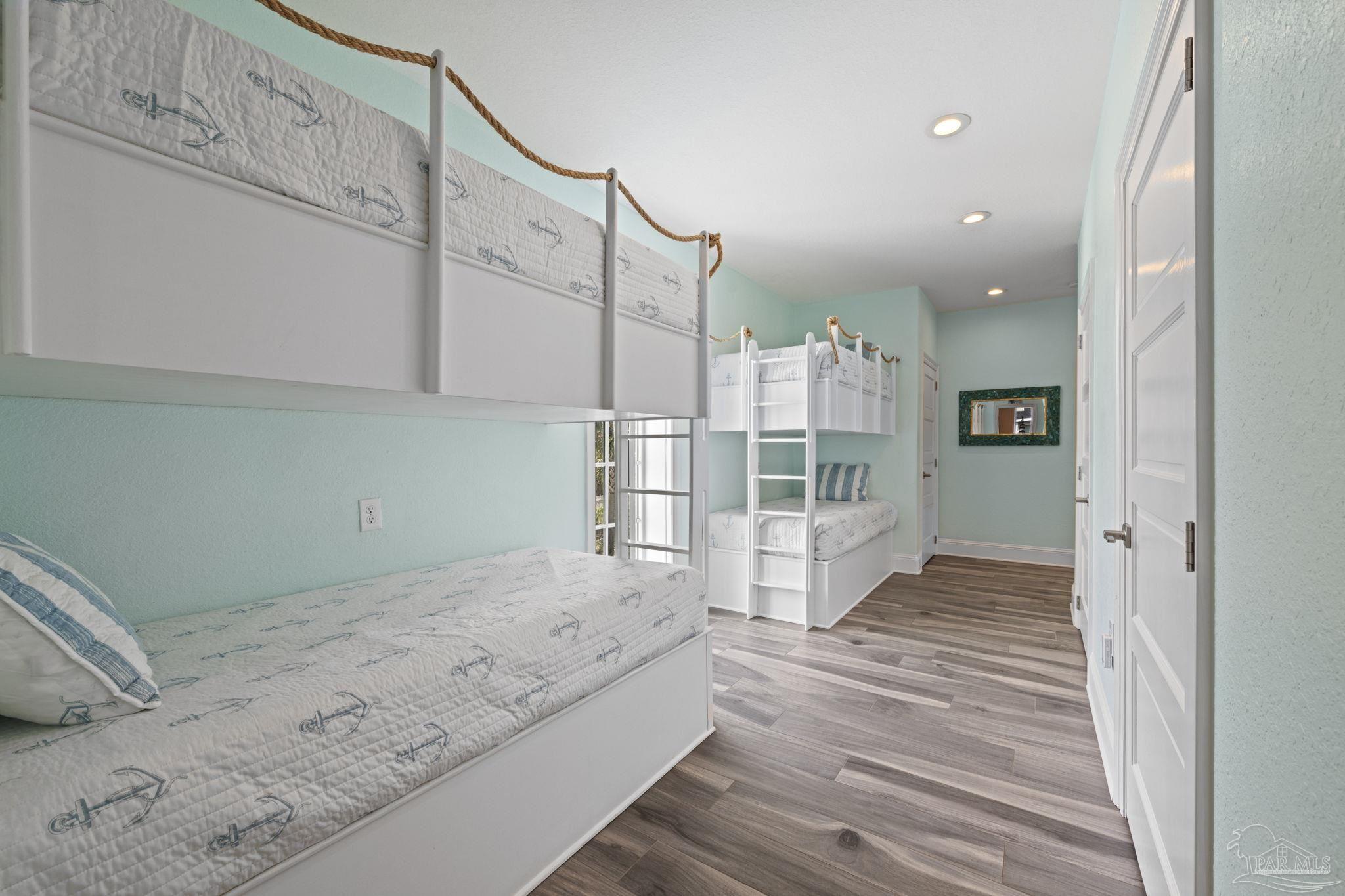 1409 Ariola Dr