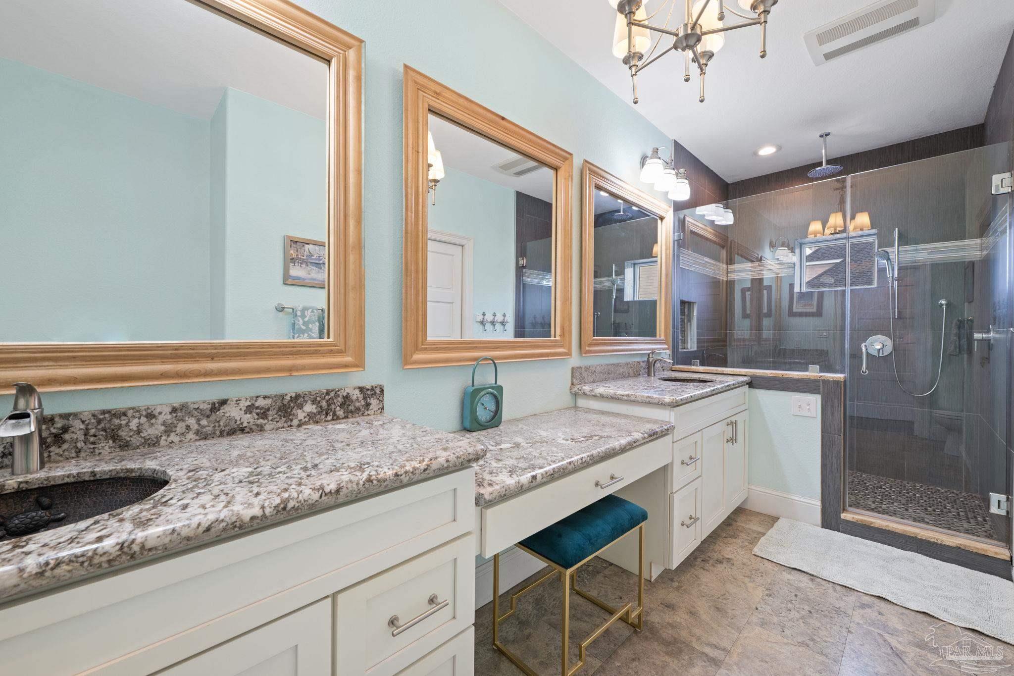 1409 Ariola Dr