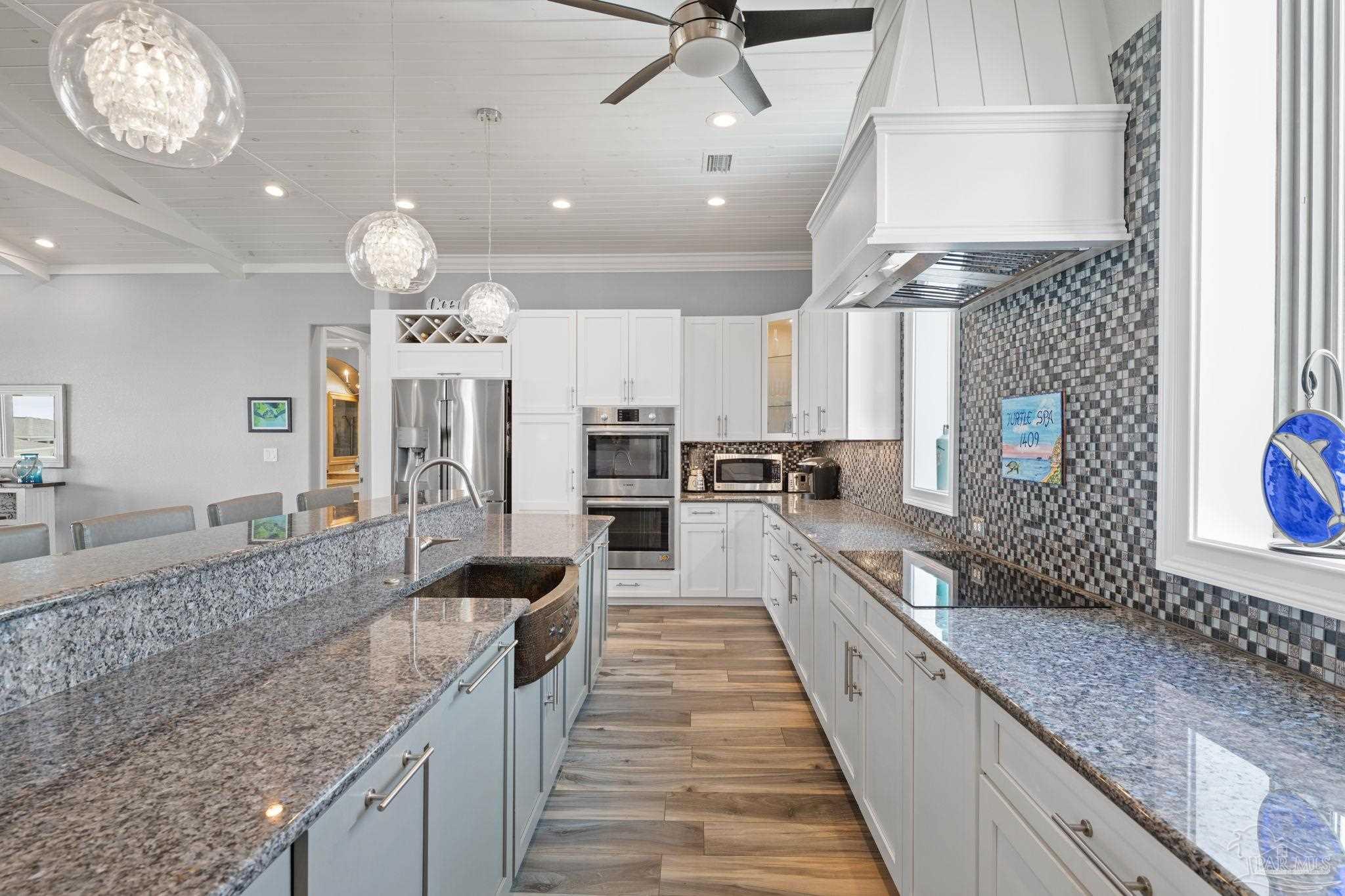 1409 Ariola Dr