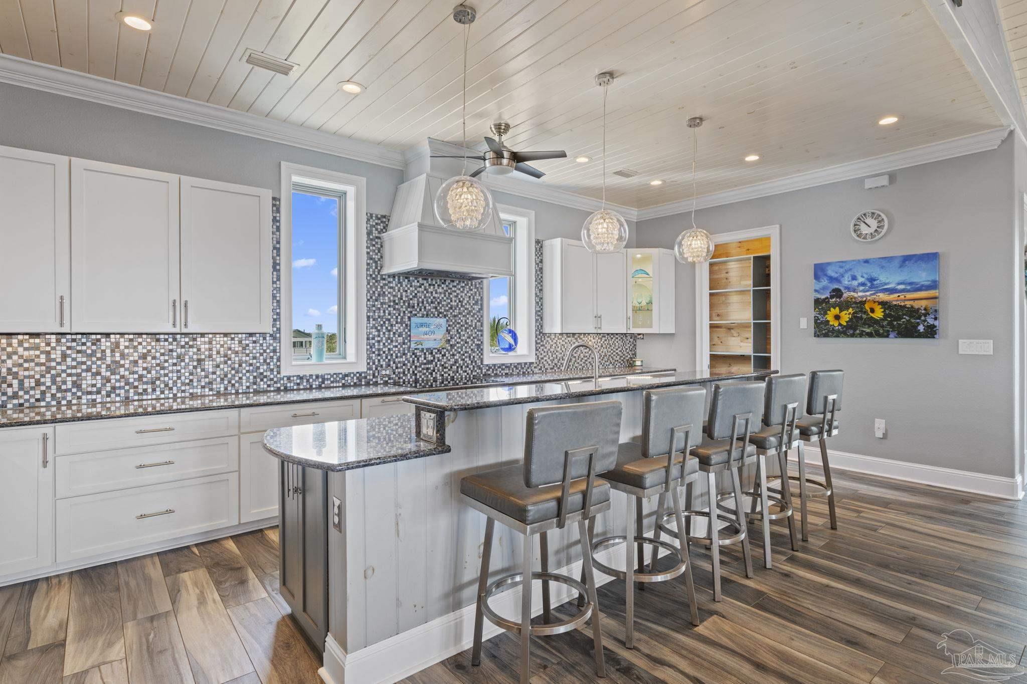 1409 Ariola Dr