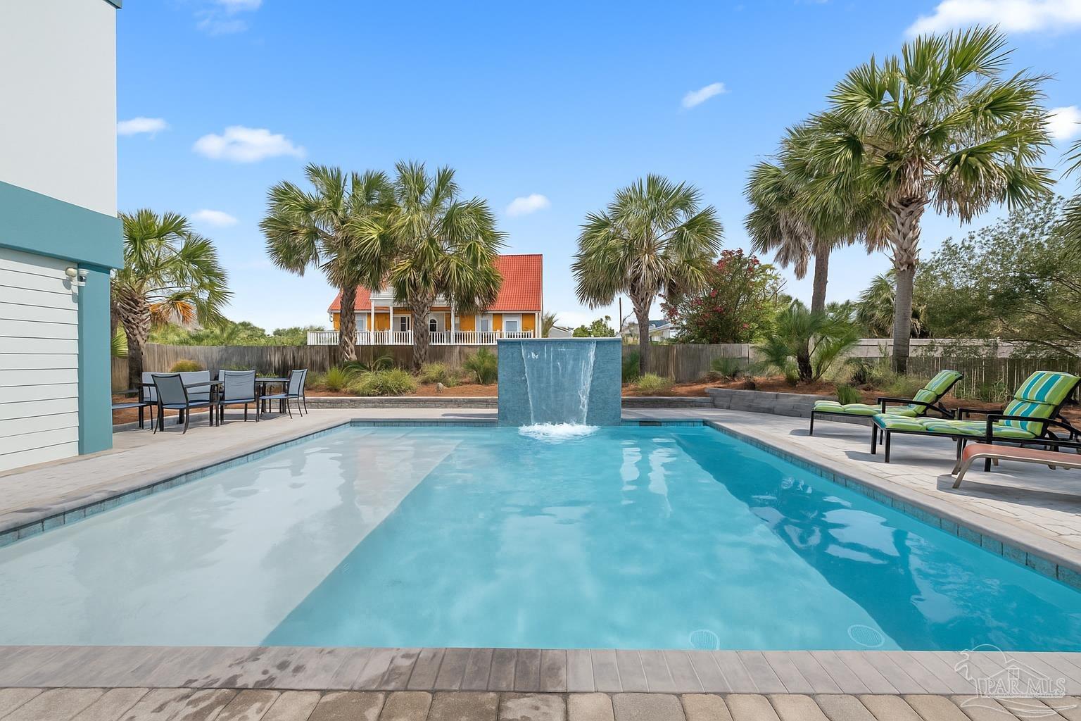 1409 Ariola Dr