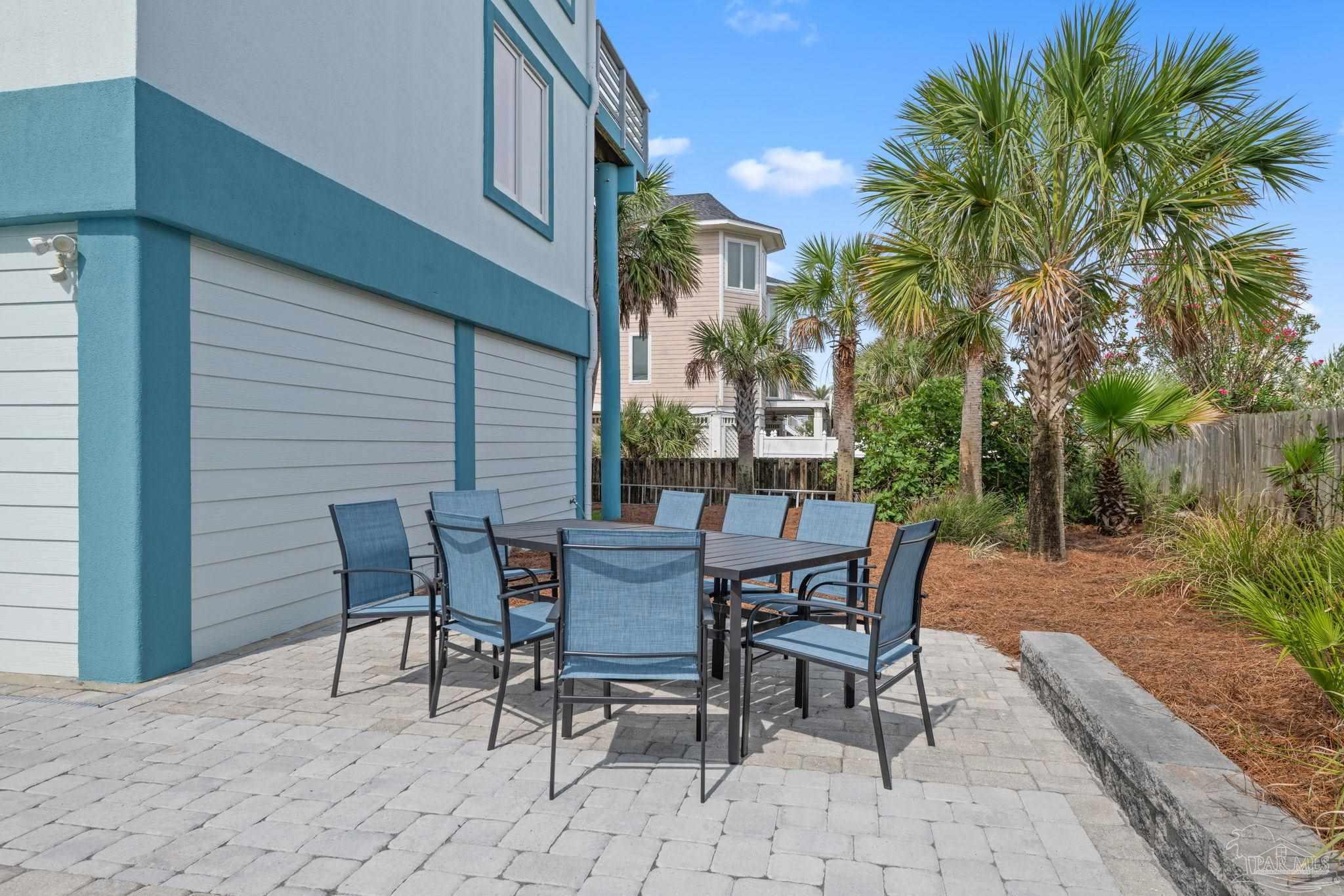1409 Ariola Dr