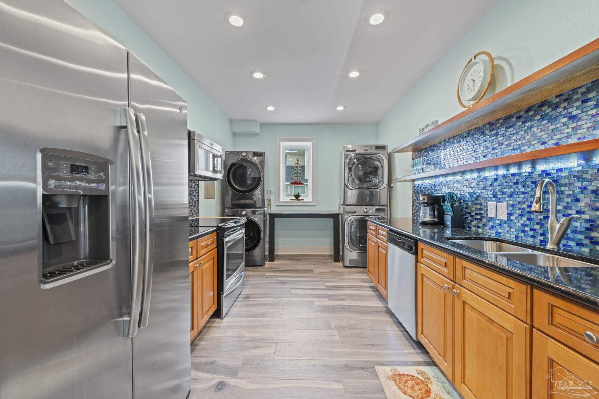 1409 Ariola Dr