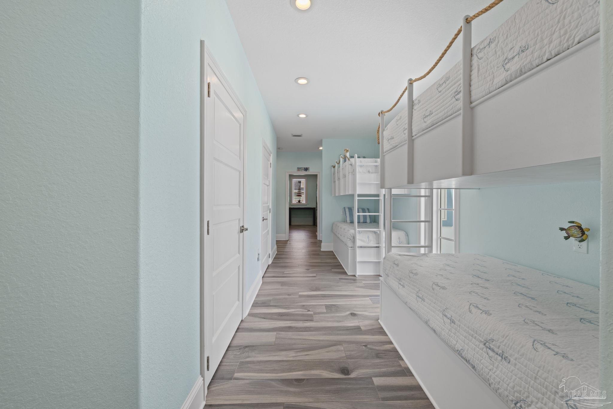 1409 Ariola Dr