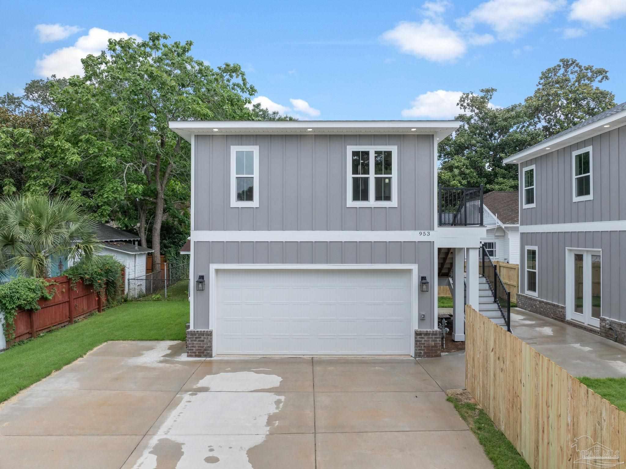 1619 E De Soto St