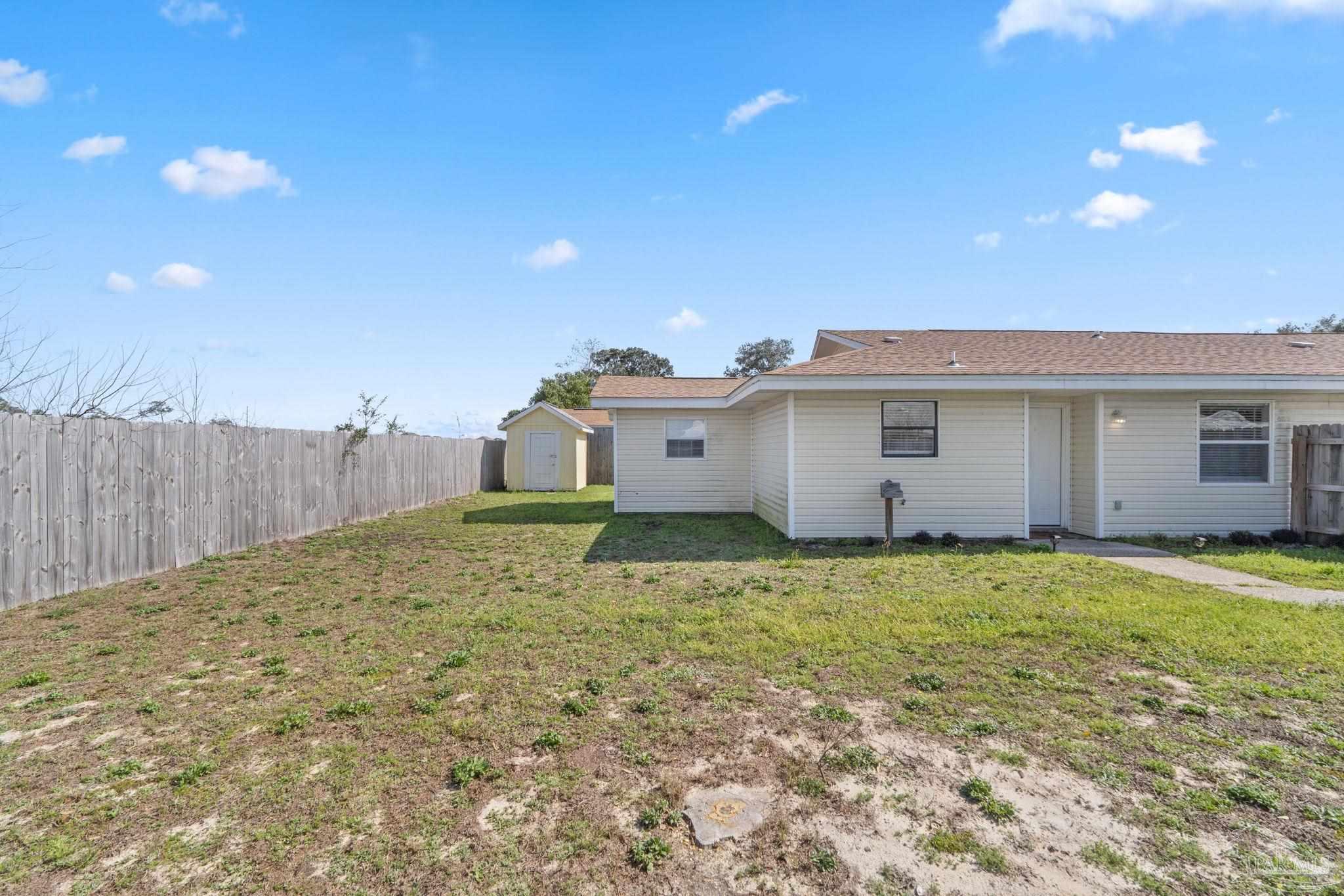 3383 Greenbriar Cir # C Unit: A, B, C