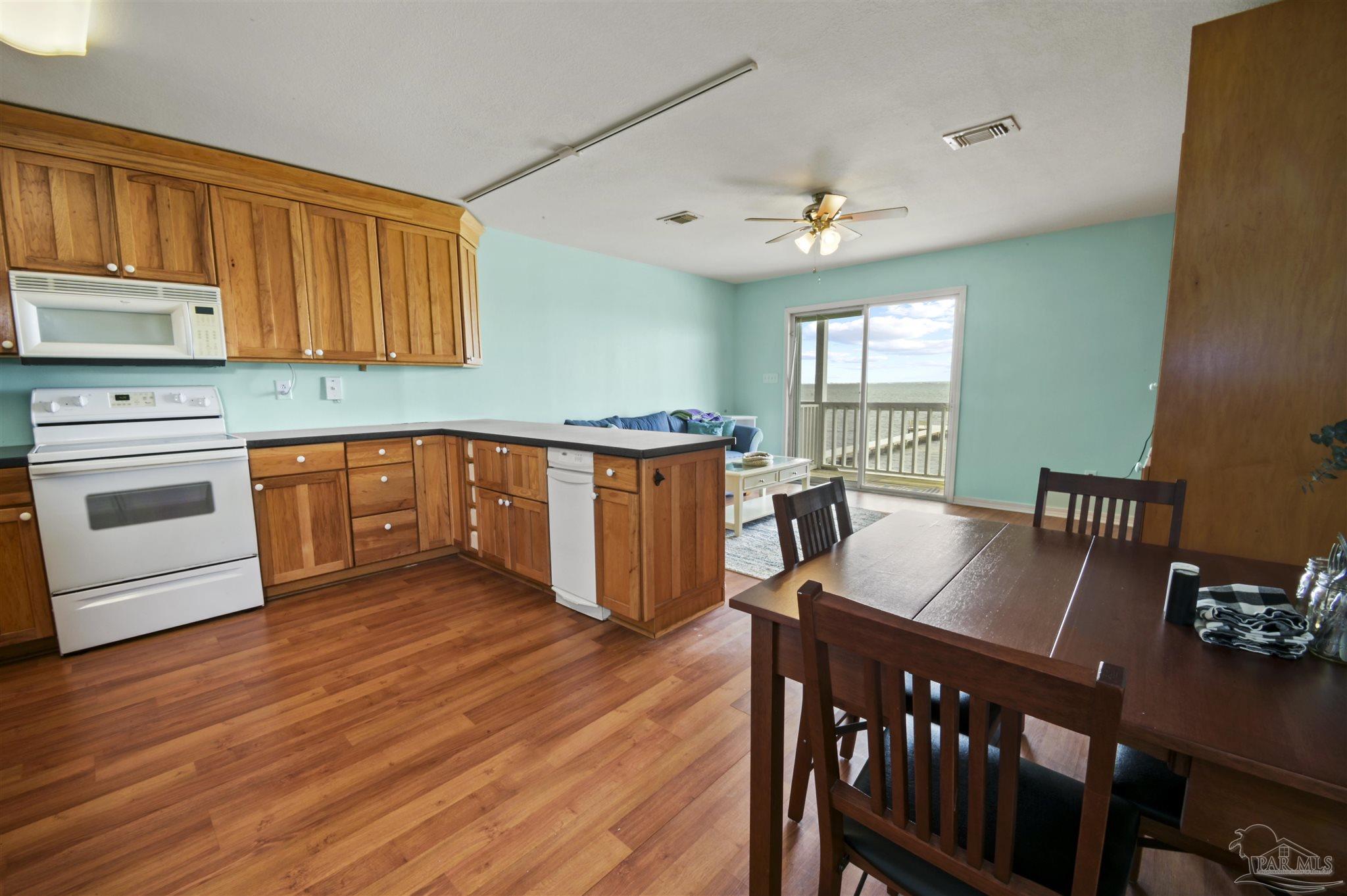 5539 Soundside Dr Unit: N