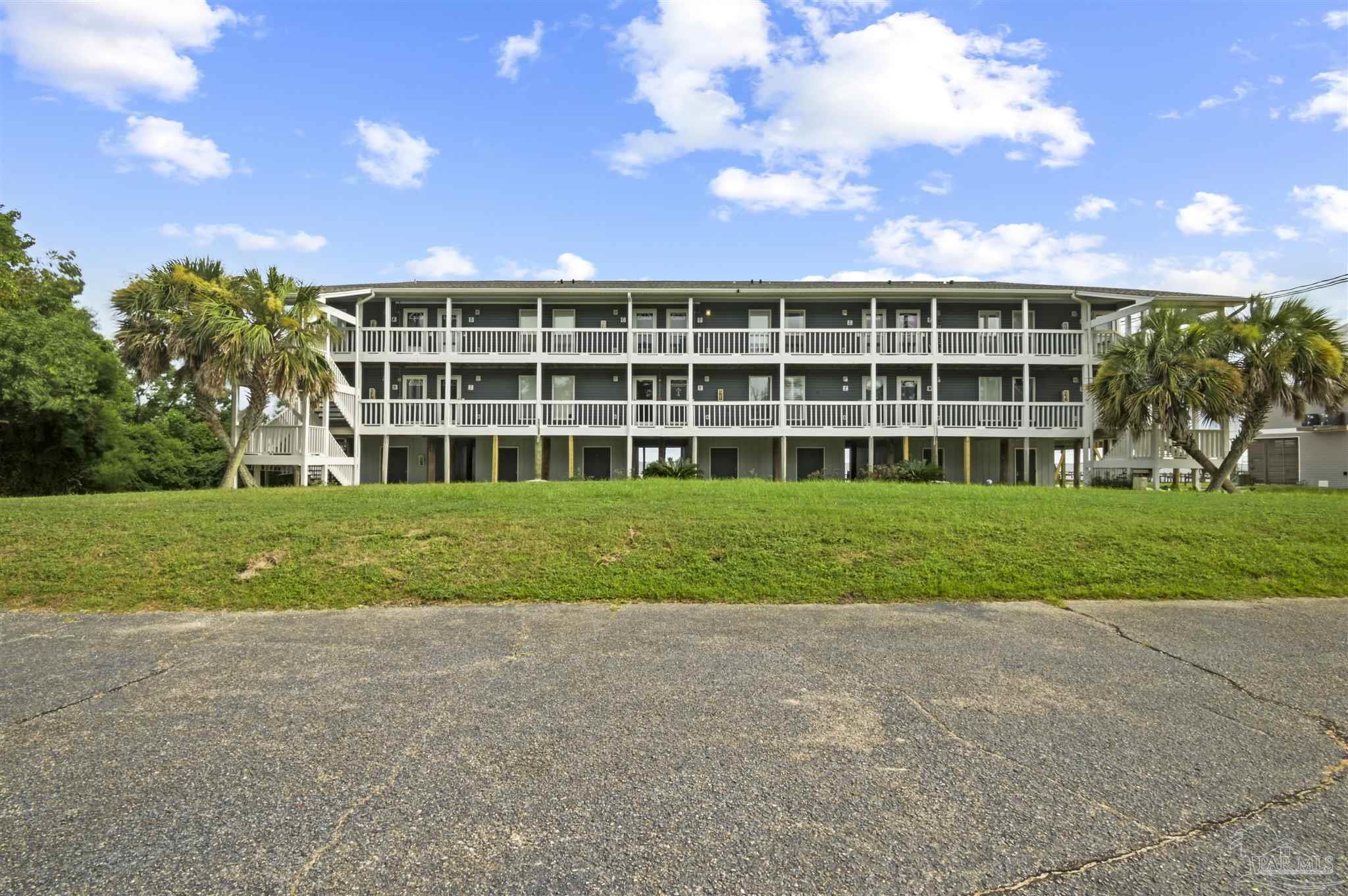 5539 Soundside Dr Unit: N