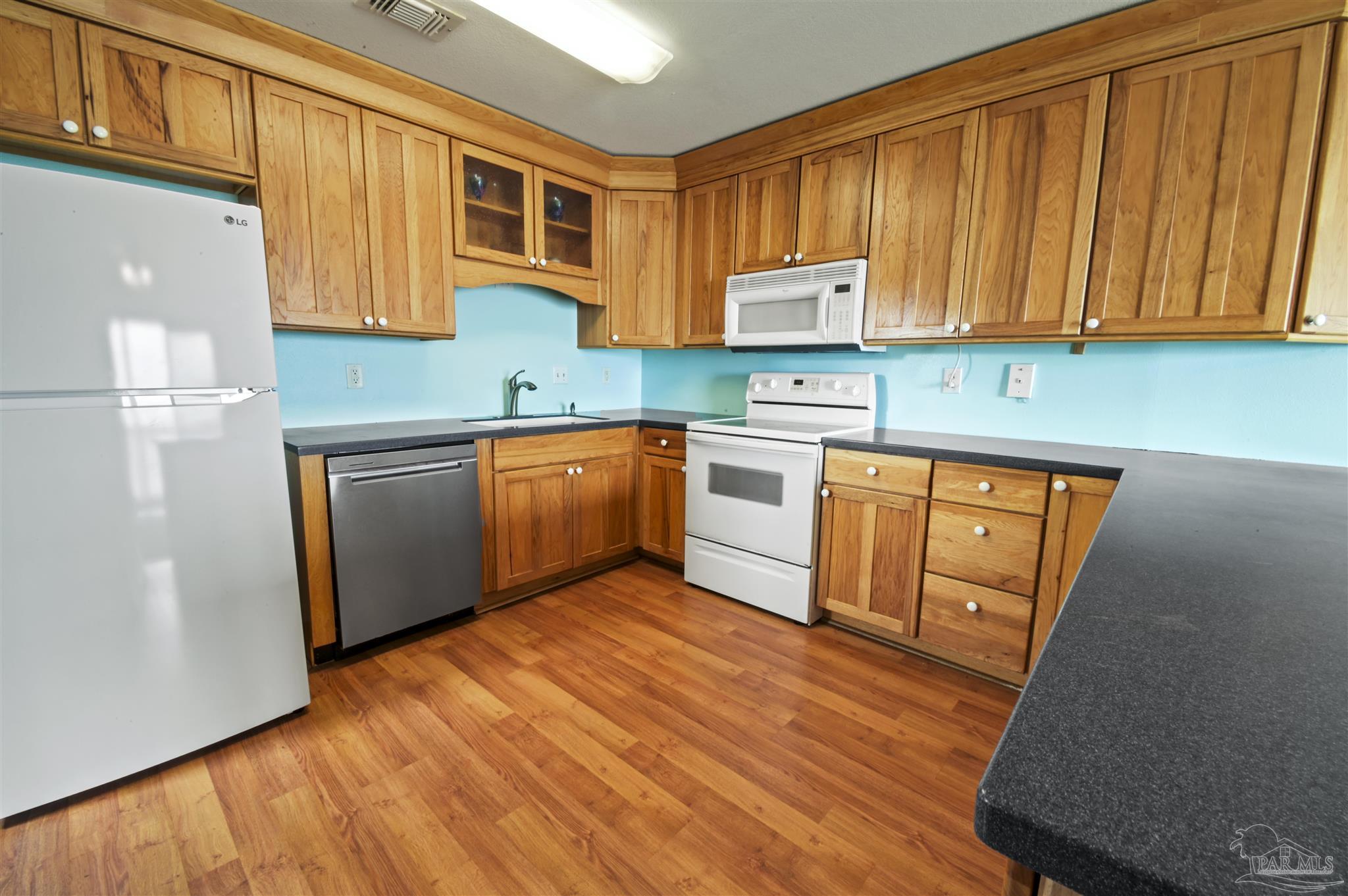 5539 Soundside Dr Unit: N