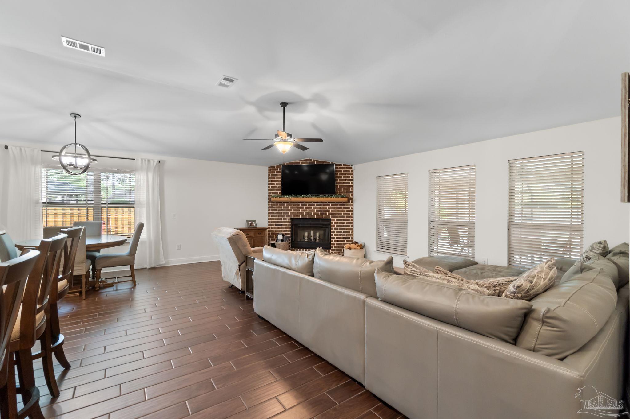 6111 Dollarweed Dr