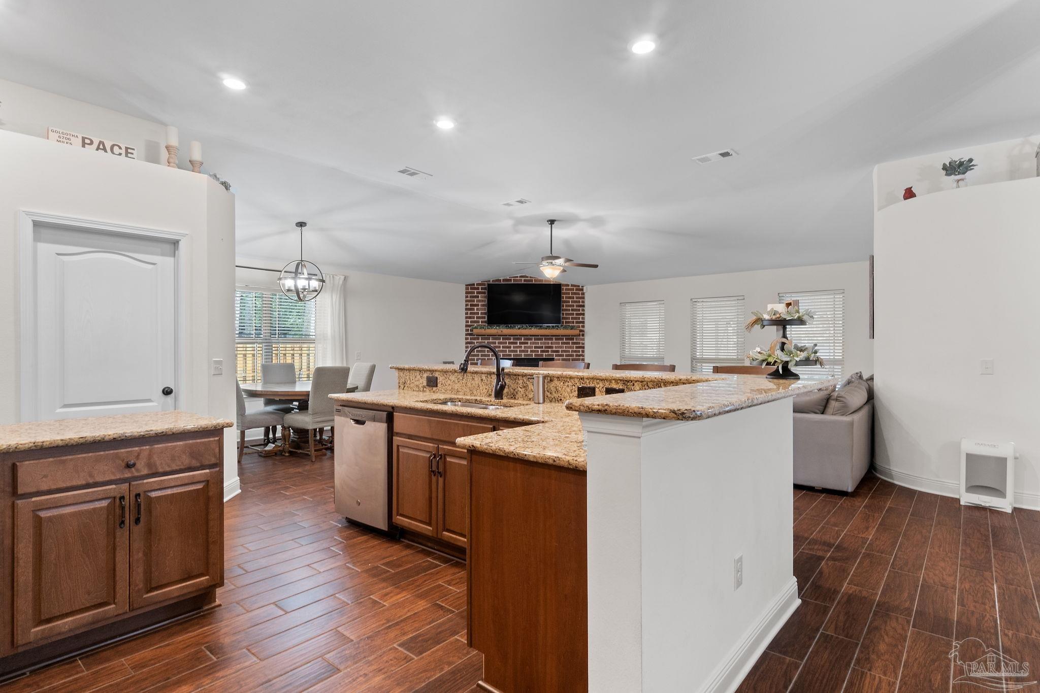 6111 Dollarweed Dr