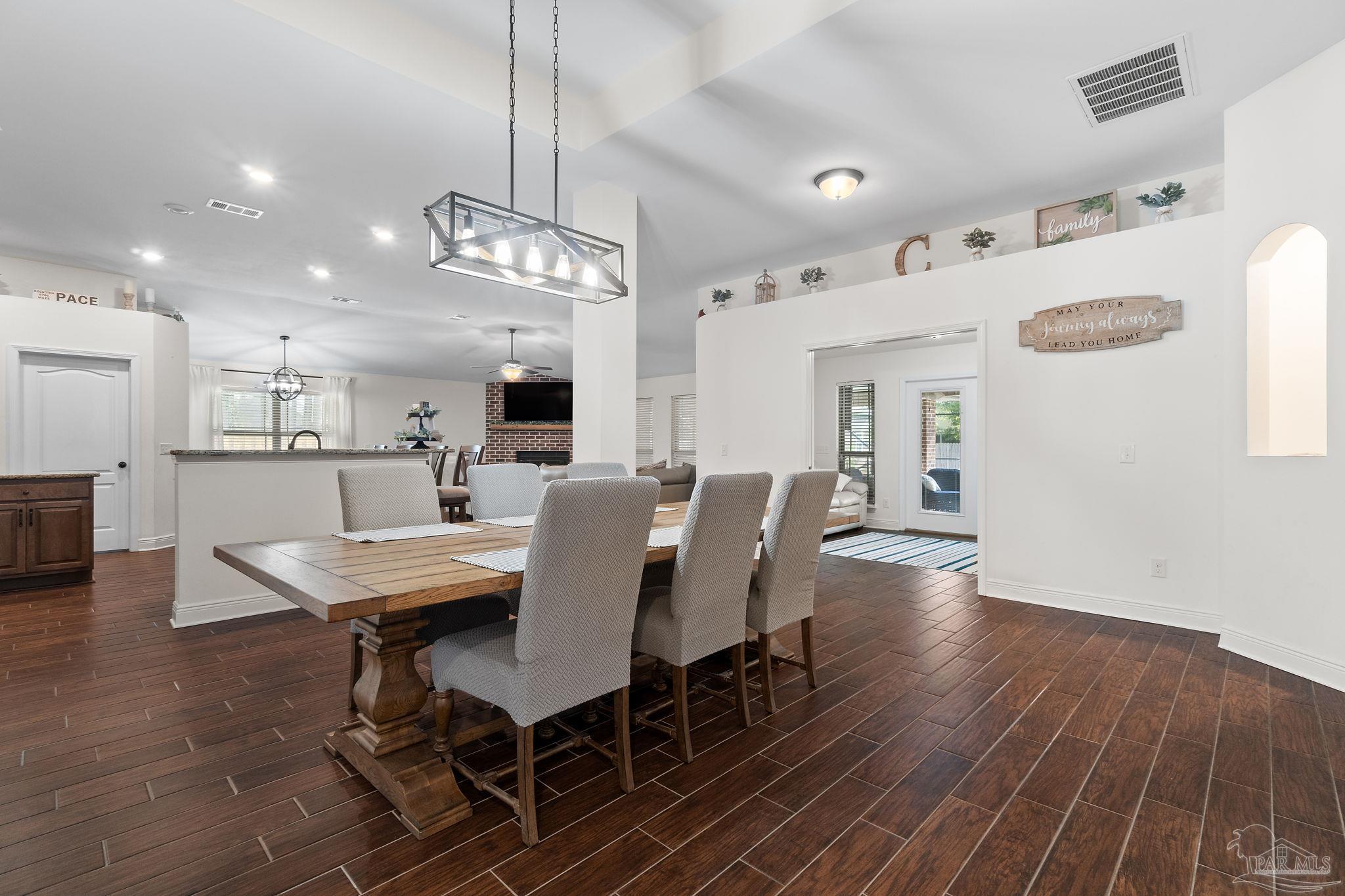 6111 Dollarweed Dr