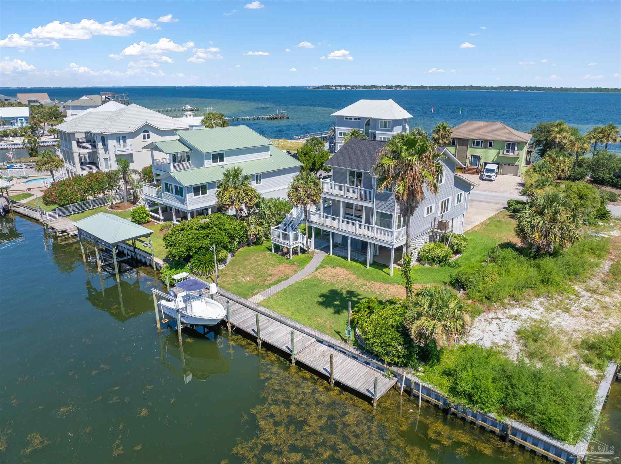 143 Le Port Dr