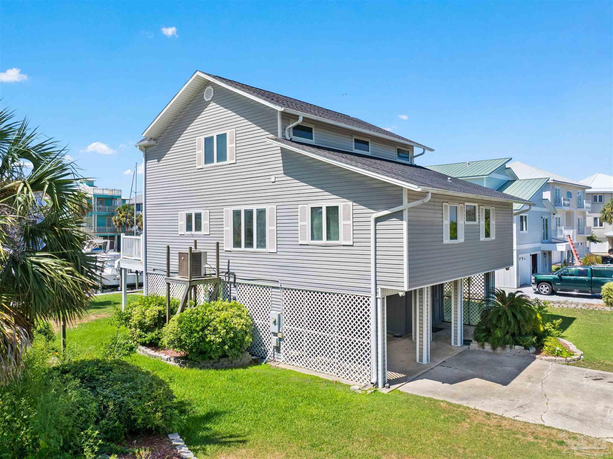 143 Le Port Dr