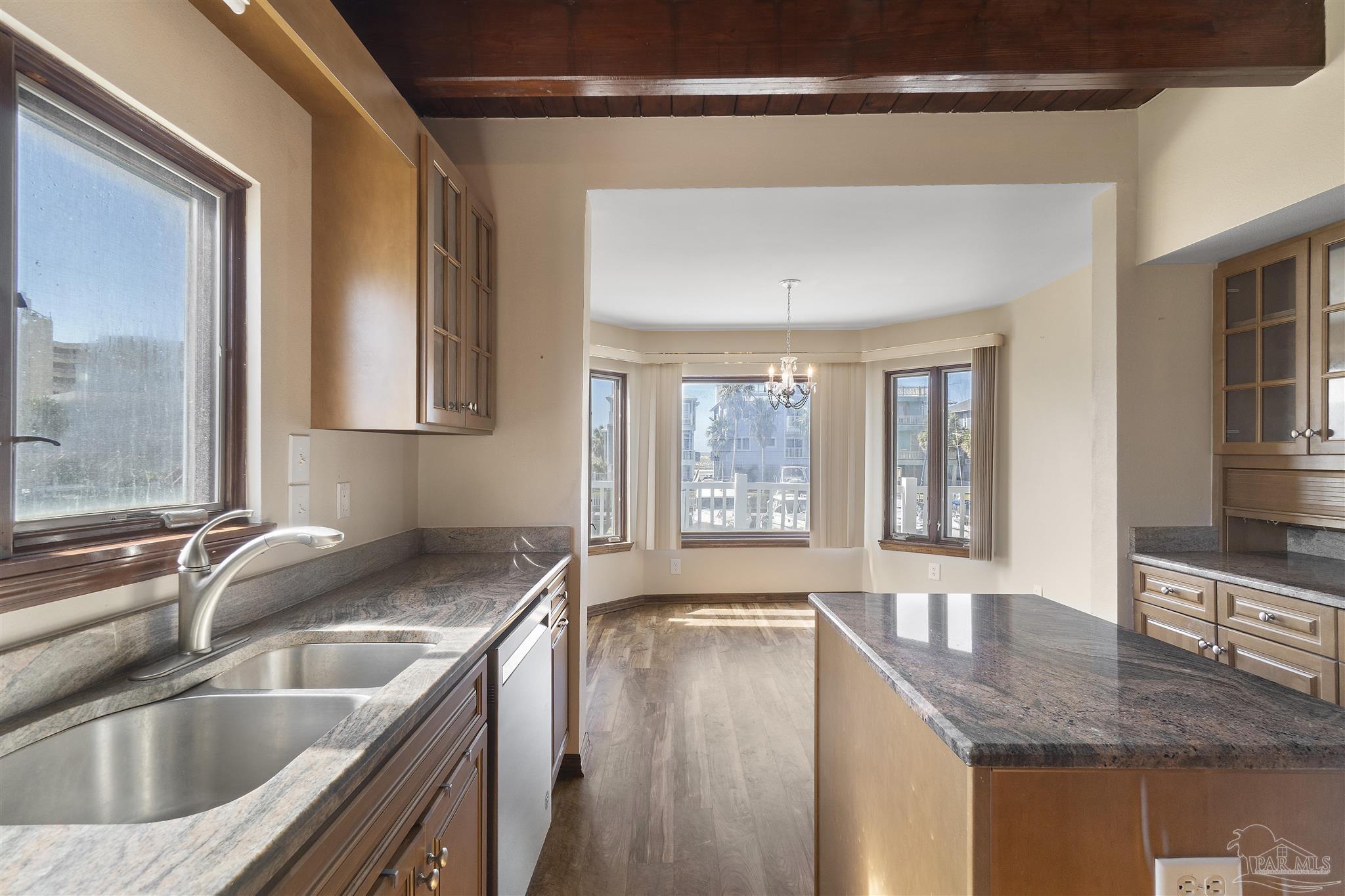 143 Le Port Dr