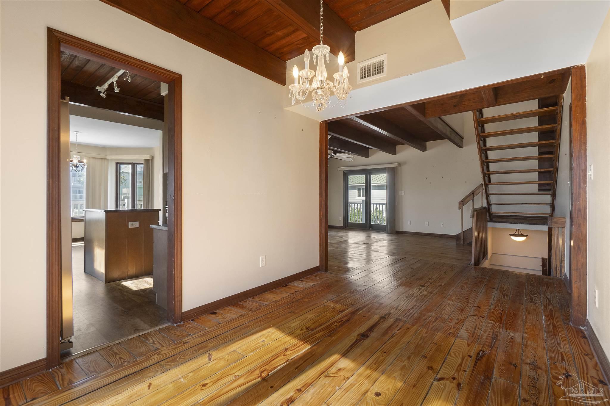 143 Le Port Dr