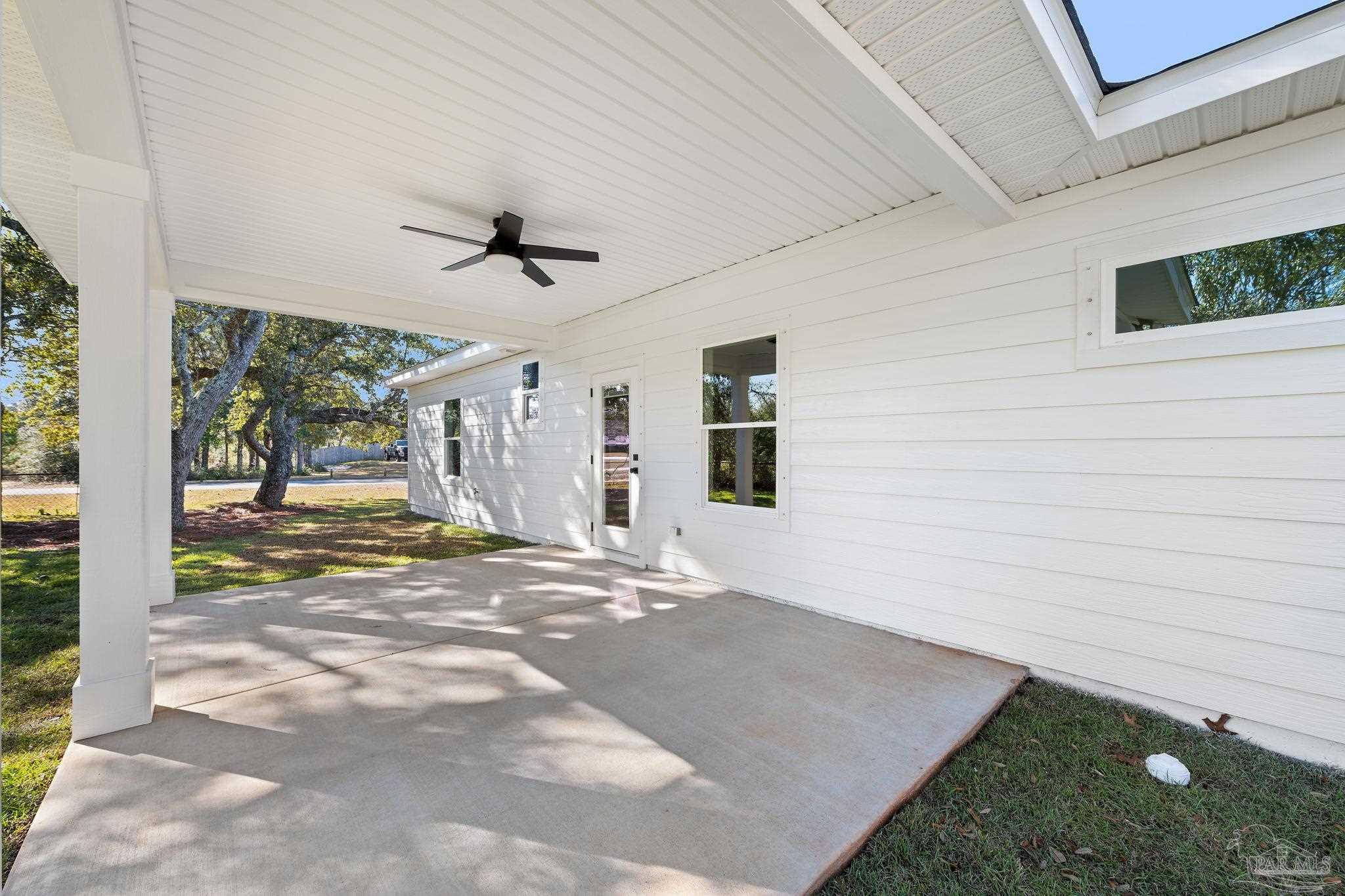 1620 Woodlawn Beach Rd