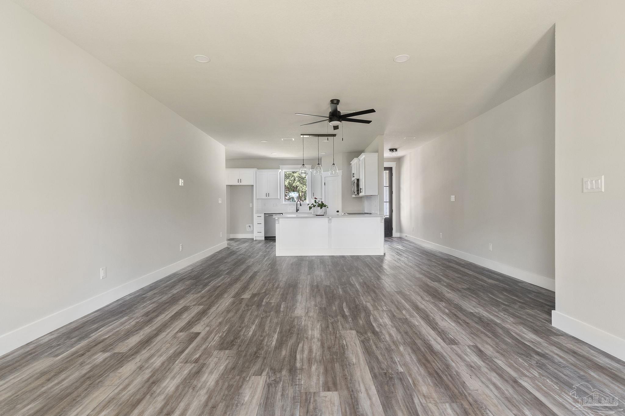 1620 Woodlawn Beach Rd