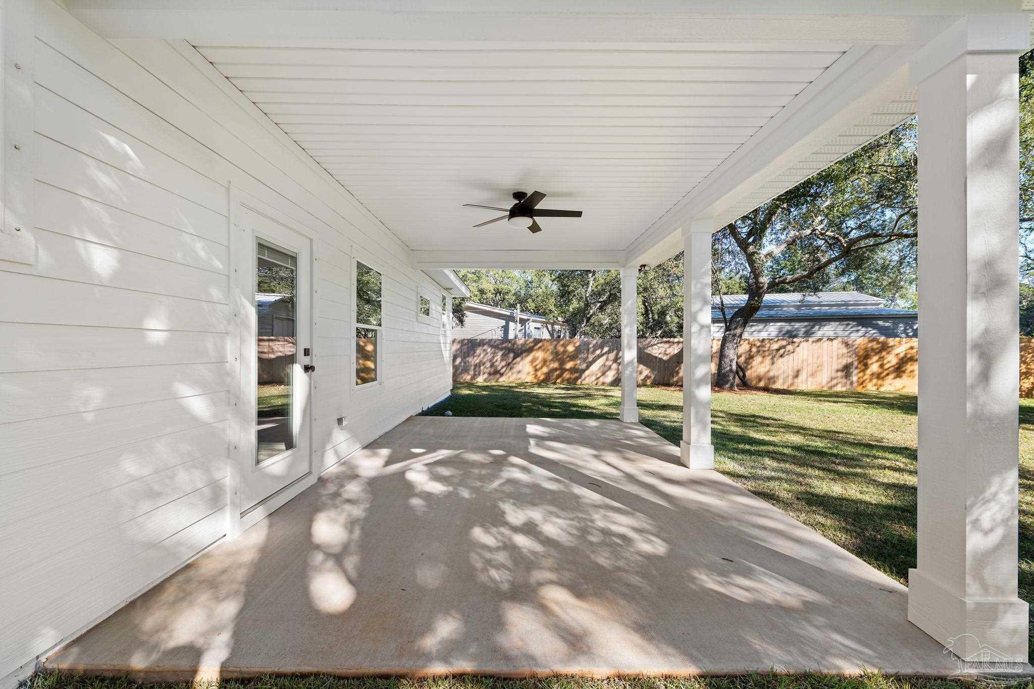 1620 Woodlawn Beach Rd