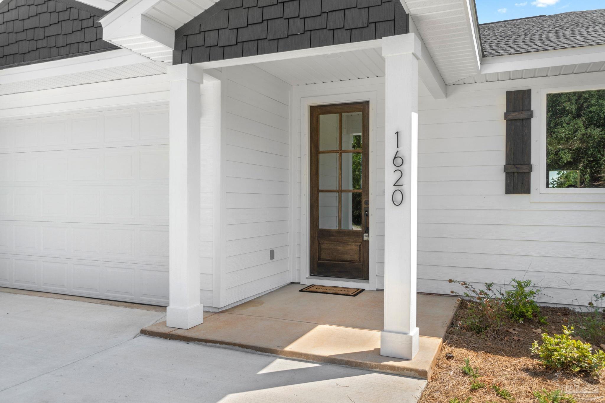 1620 Woodlawn Beach Rd