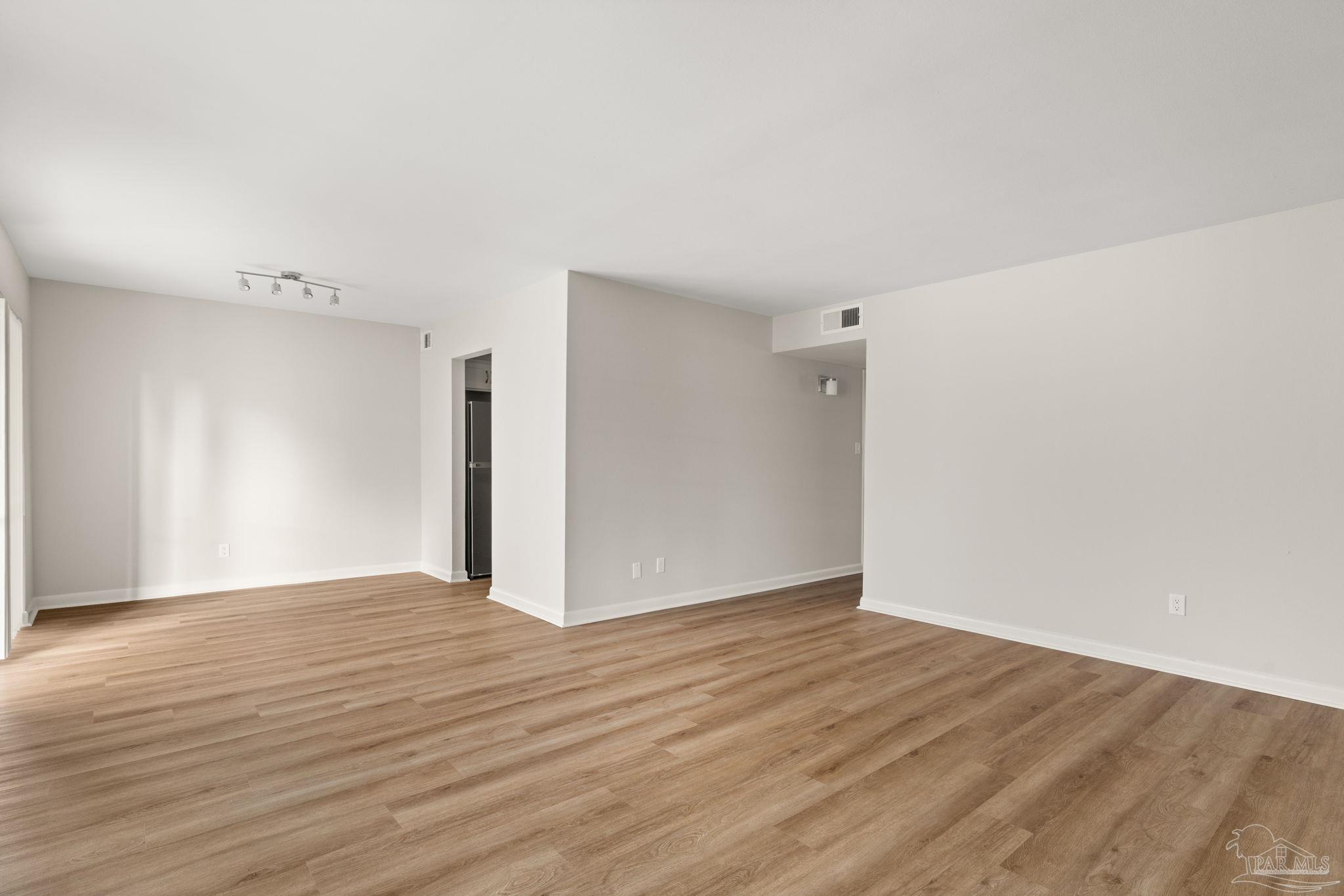 75 Nightingale Ln # 223