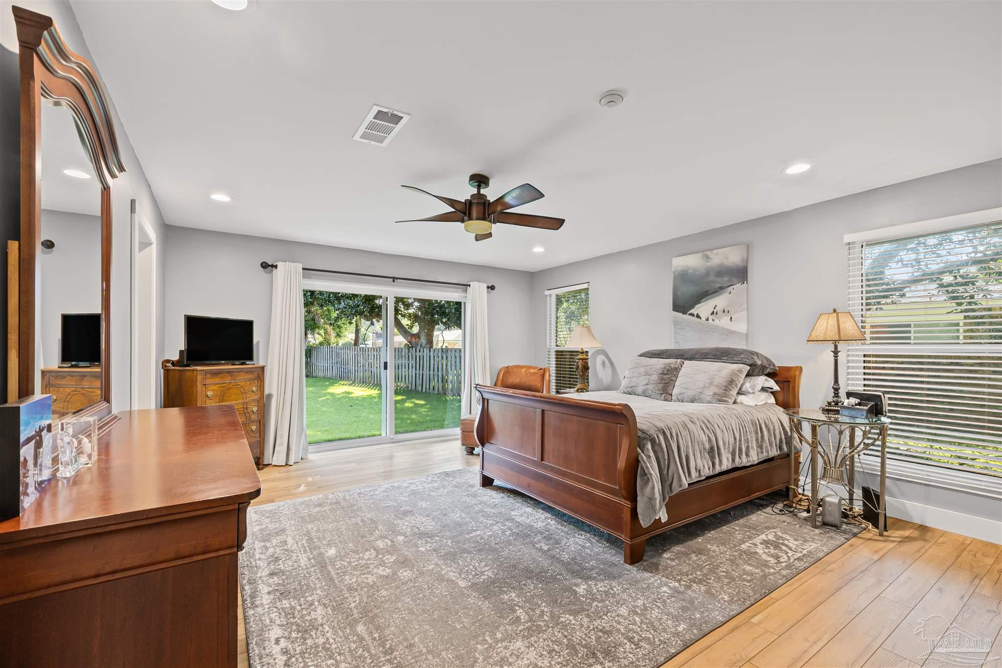 405 Silverthorn Rd, Gulf Breeze